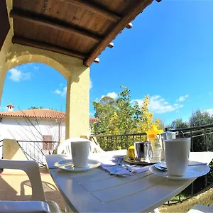 Front 6 Guests Excellent Services\fronte 6 Ospiti Tutti I Servizi , Budoni Italia