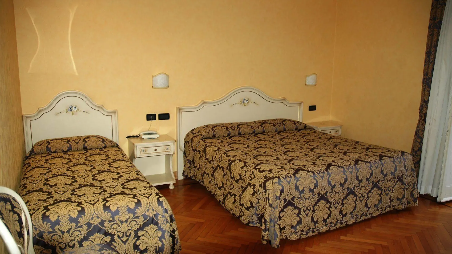 Hotel Promessi Sposi 4*, Malgrate